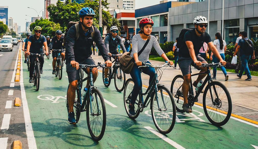 Conoce qué dice el reglamento sobre el uso de las ciclovías, de la pista, de la vereda y más